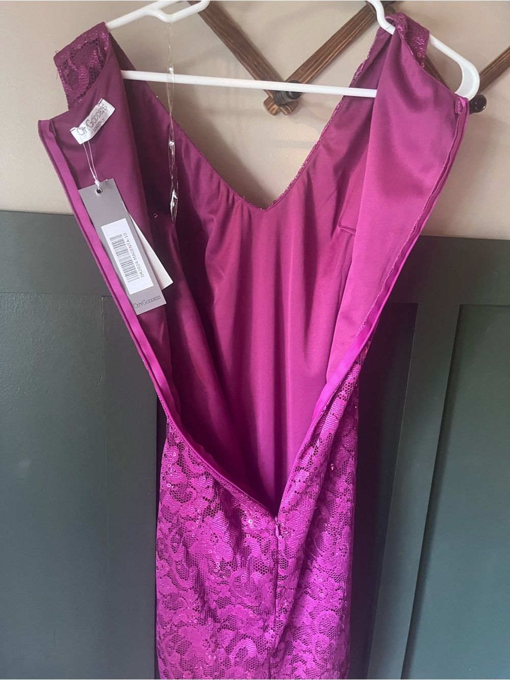 Goddess Fuchsia Lace Midi Dress with V-Neck - Picture 9 of 11